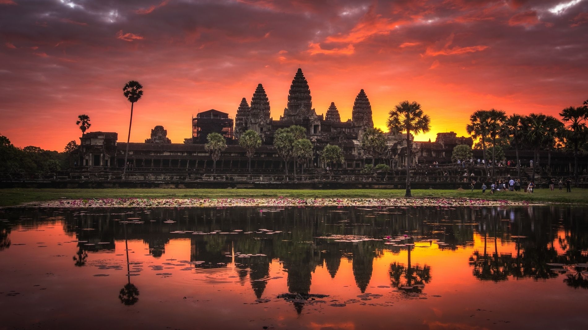 EXPLORE ANGKOR