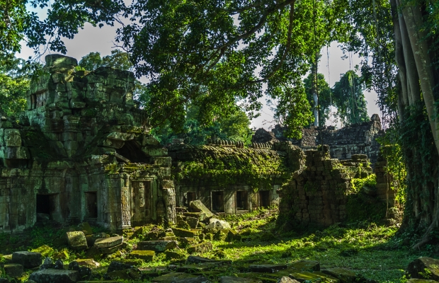 EXPLORE BANTEAY SREI